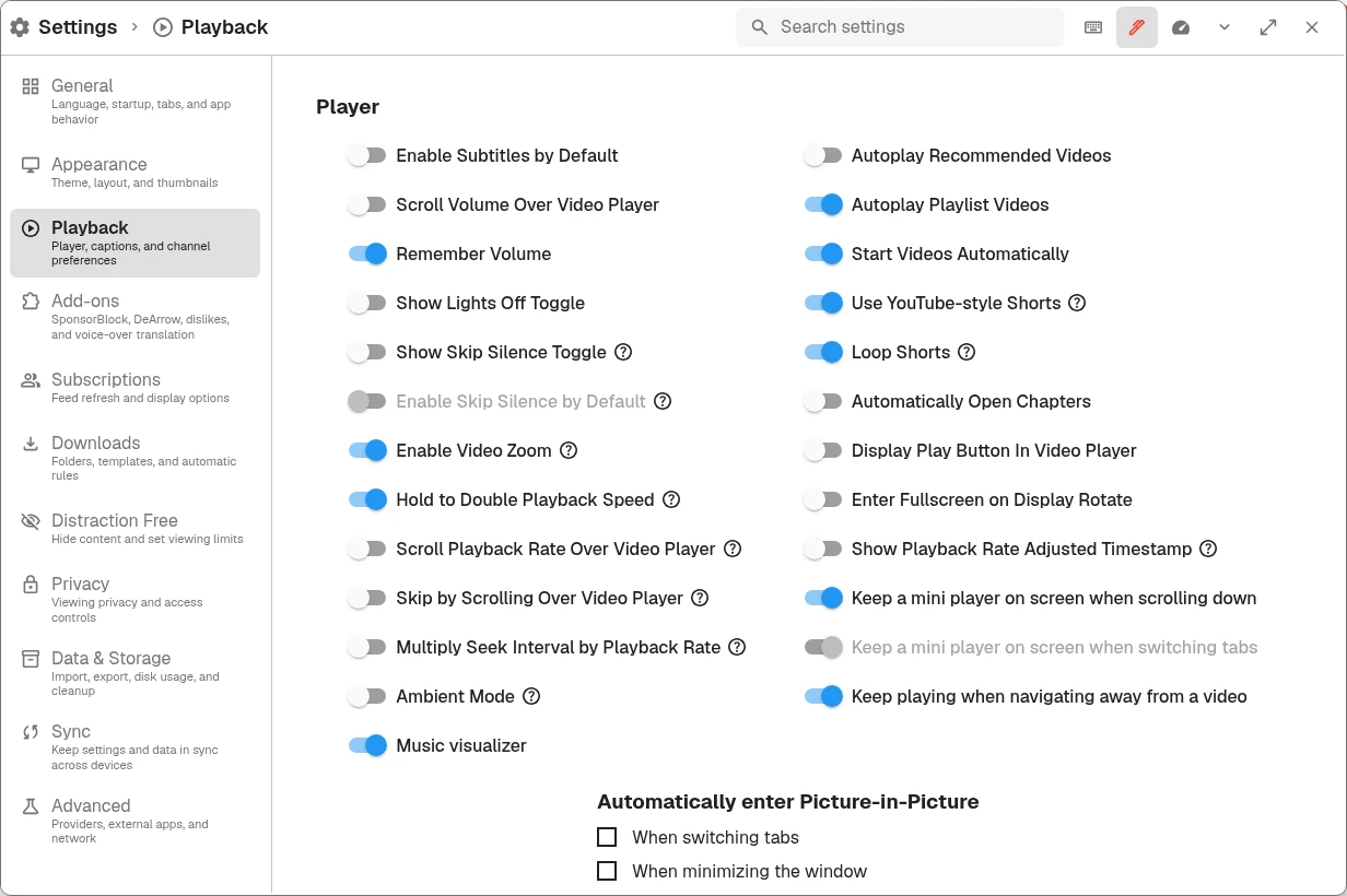 Playback settings showing subtitle, autoplay, volume, and Picture-in-Picture preferences.